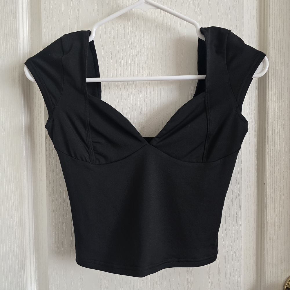Commense Black Crop Top